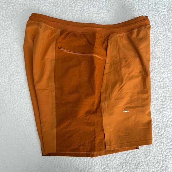 lululemon athletica Men's Orange Swim Trunks - Picture 6 of 12